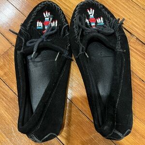 Black Minnetonka beaded mocassins
